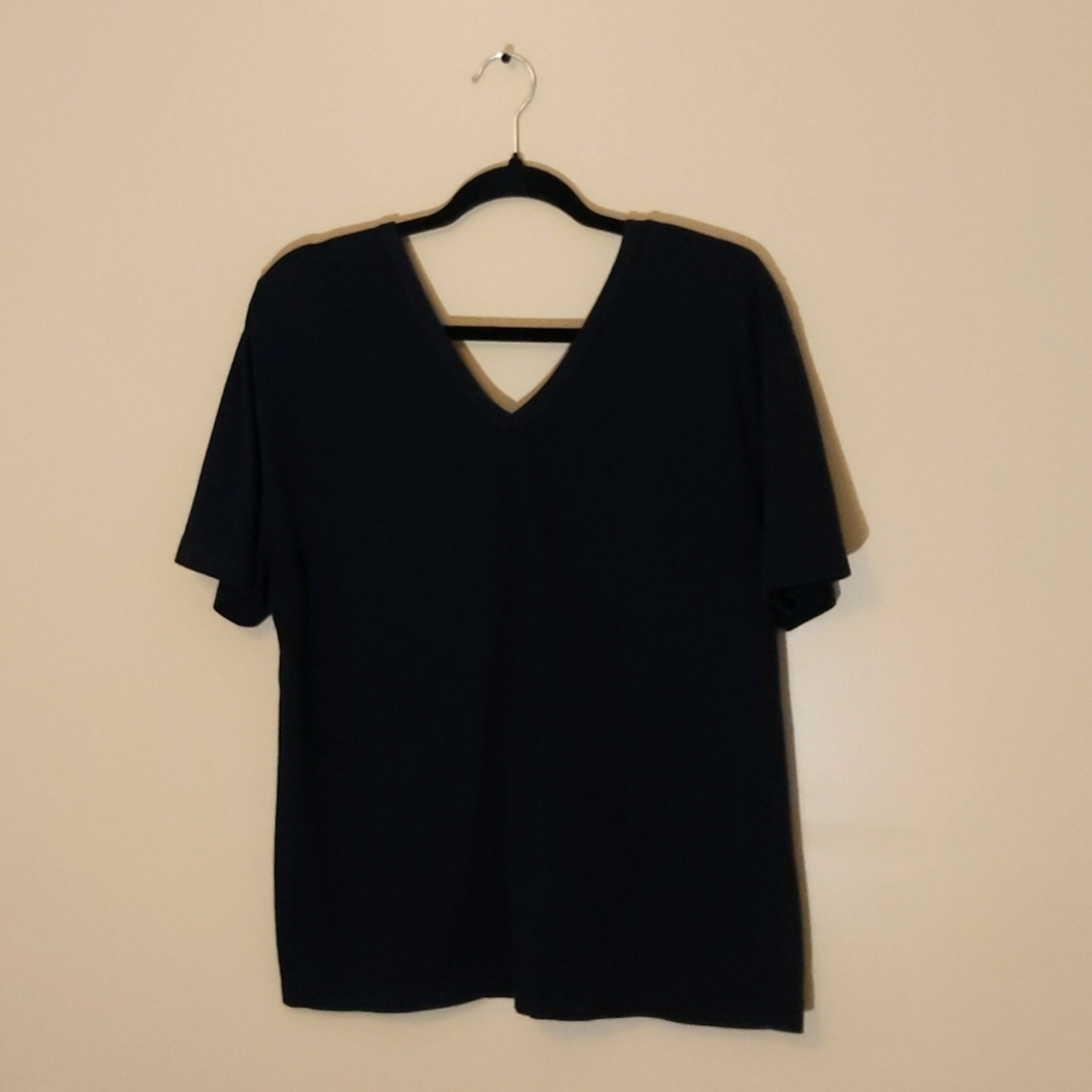 💵2/$10Bundle and Save💵HER| Vintage Black V-Neck Shirt with Shoulder Pads